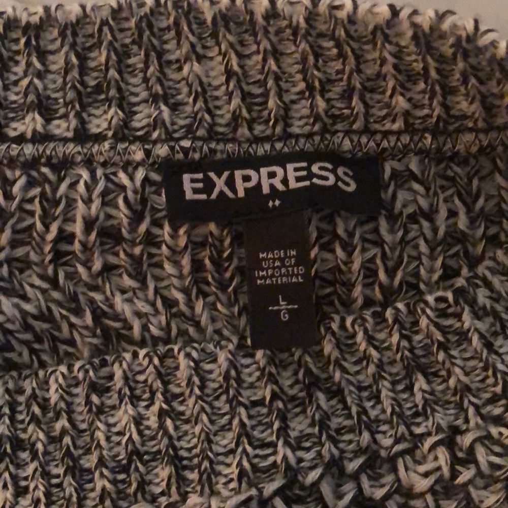 Express Sweater - Picture 3 of 3